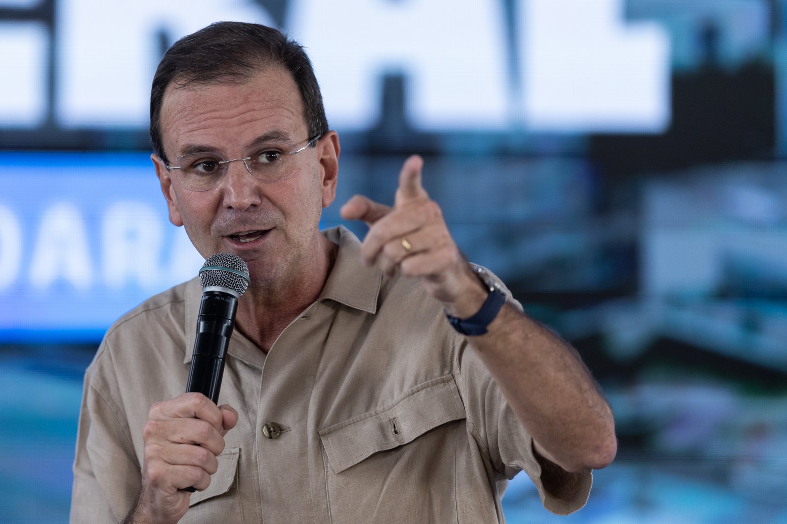 Após derrota no Rio, Eduardo Paes se afasta da campanha e deixa Lula diante de um dilema político: seria o início de um rompimento?