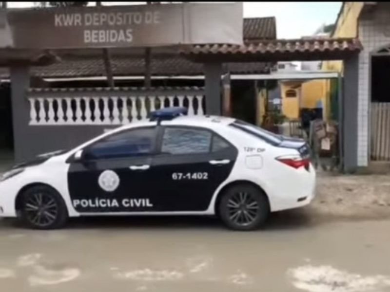Dona de depósito de bebidas em Rio das Ostras é presa por furto de energia
