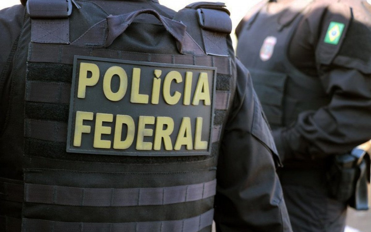 Macaé e Rio das Ostras são alvos de operação da PF contra fraudes no Caixa Tem