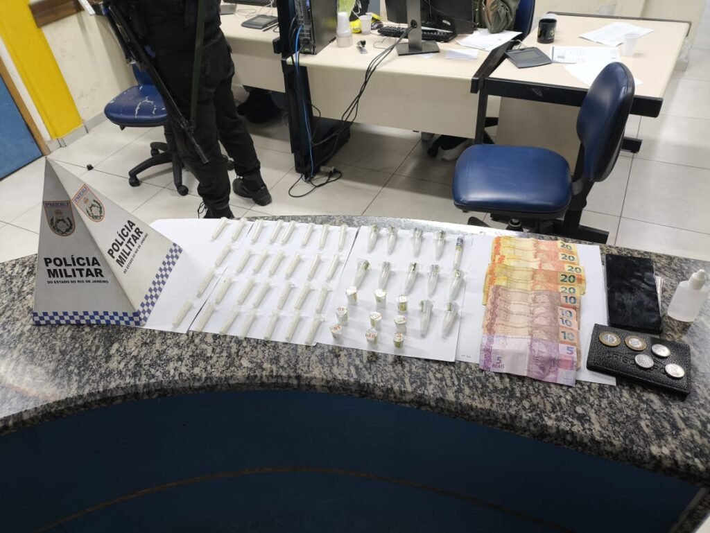 Polícia prende traficante em ação no Palmital, em Rio das Ostras