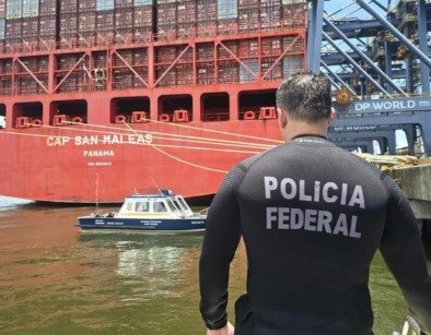 Cena de filme vira operação real: cocaína é encontrada no casco de navio em Santos