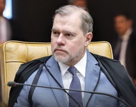 Empresa ligada a ministro entra no radar da CPI e provoca reação no Judiciário